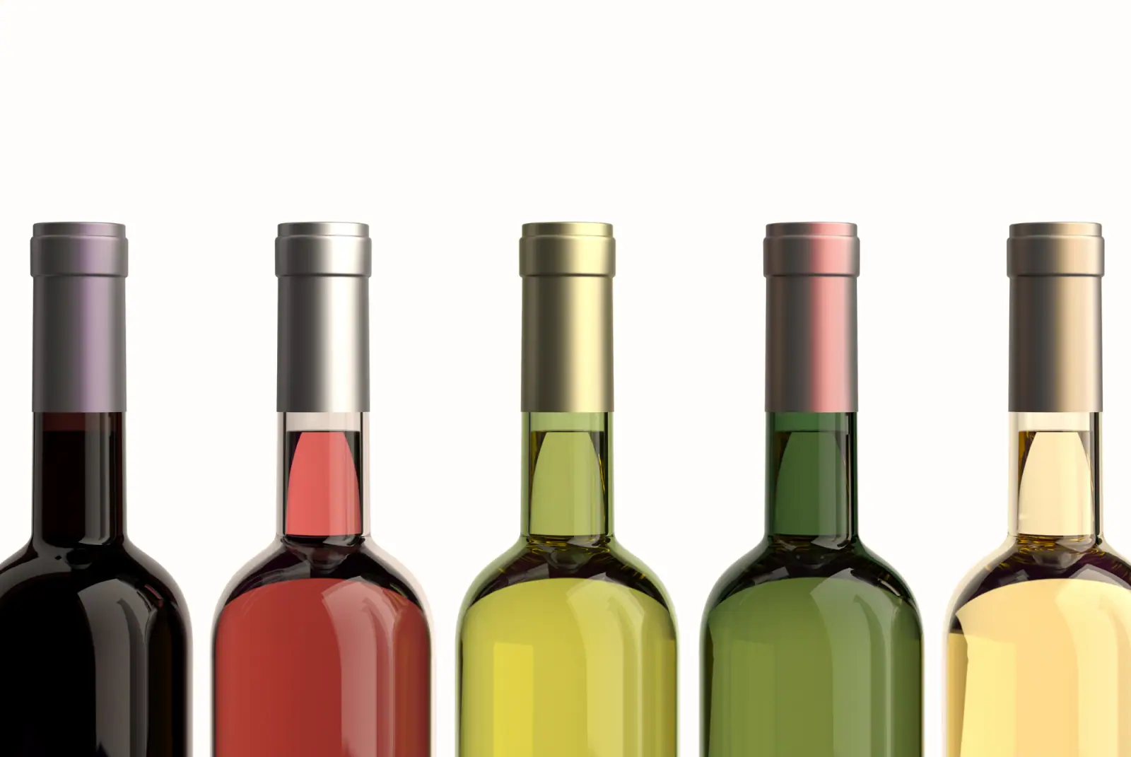 Fünf nebeneinander stehende Weinflaschen mit verschiedenen Sorten wie Rotwein, Rosé und Weißwein